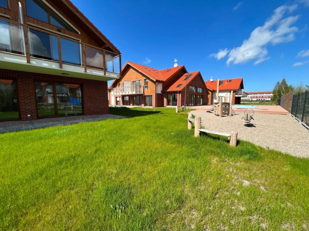 Lebskie Zacisze - Apartamenty Lebska Ostoja- Piaskowa Zarnowska Extérieur photo